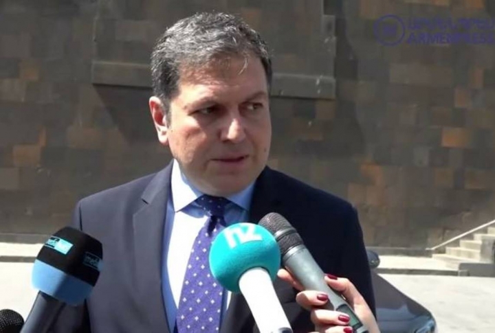 Замминистра ИД Армении подтвердил информацию о встрече Пашинян-Алиев-Мишель в Брюсселе