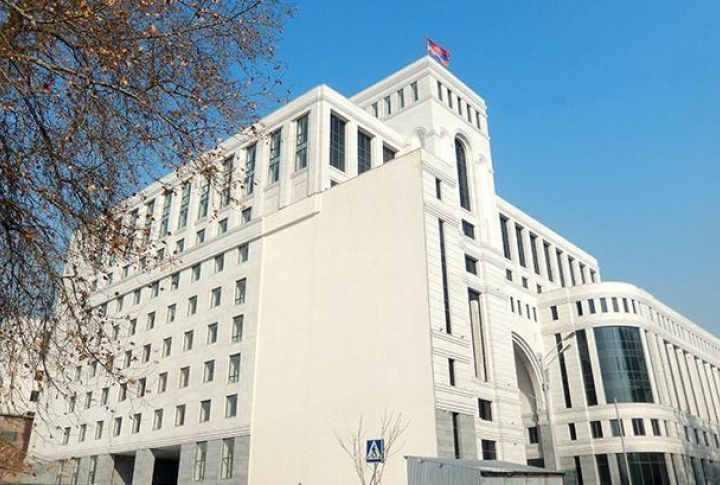 МИД Армении сообщает о переносе очередного раунда переговоров по инициативе Баку